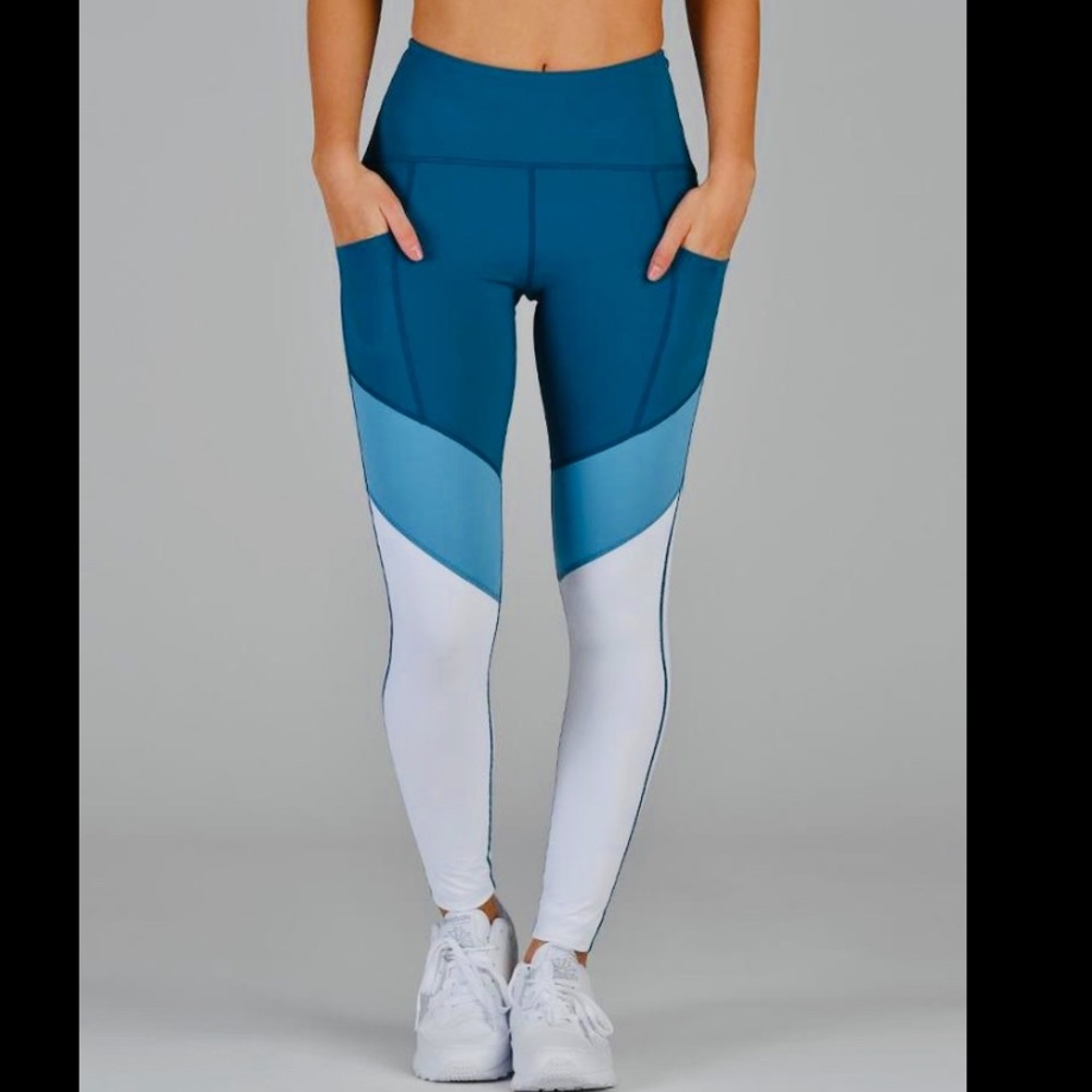 Glyder Blue and White Color Block Leggings Size S